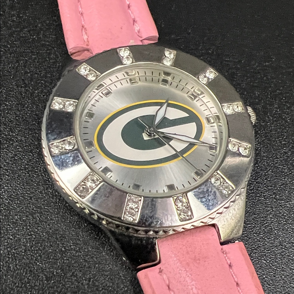 Game Time Green Bay Packers Logo Watch with Pink Strap and New Battery